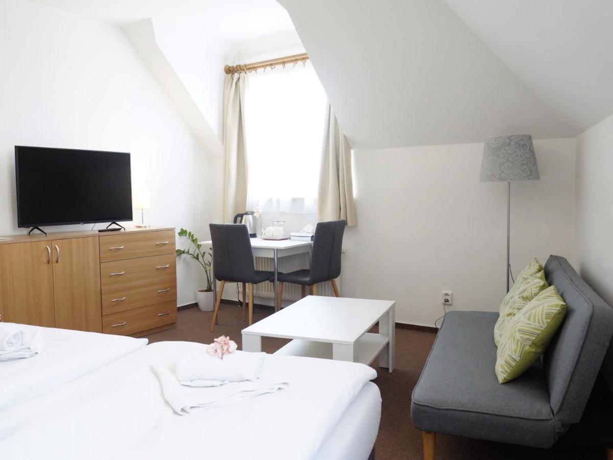 Hotel U Brany Uherský Brod Εξωτερικό φωτογραφία