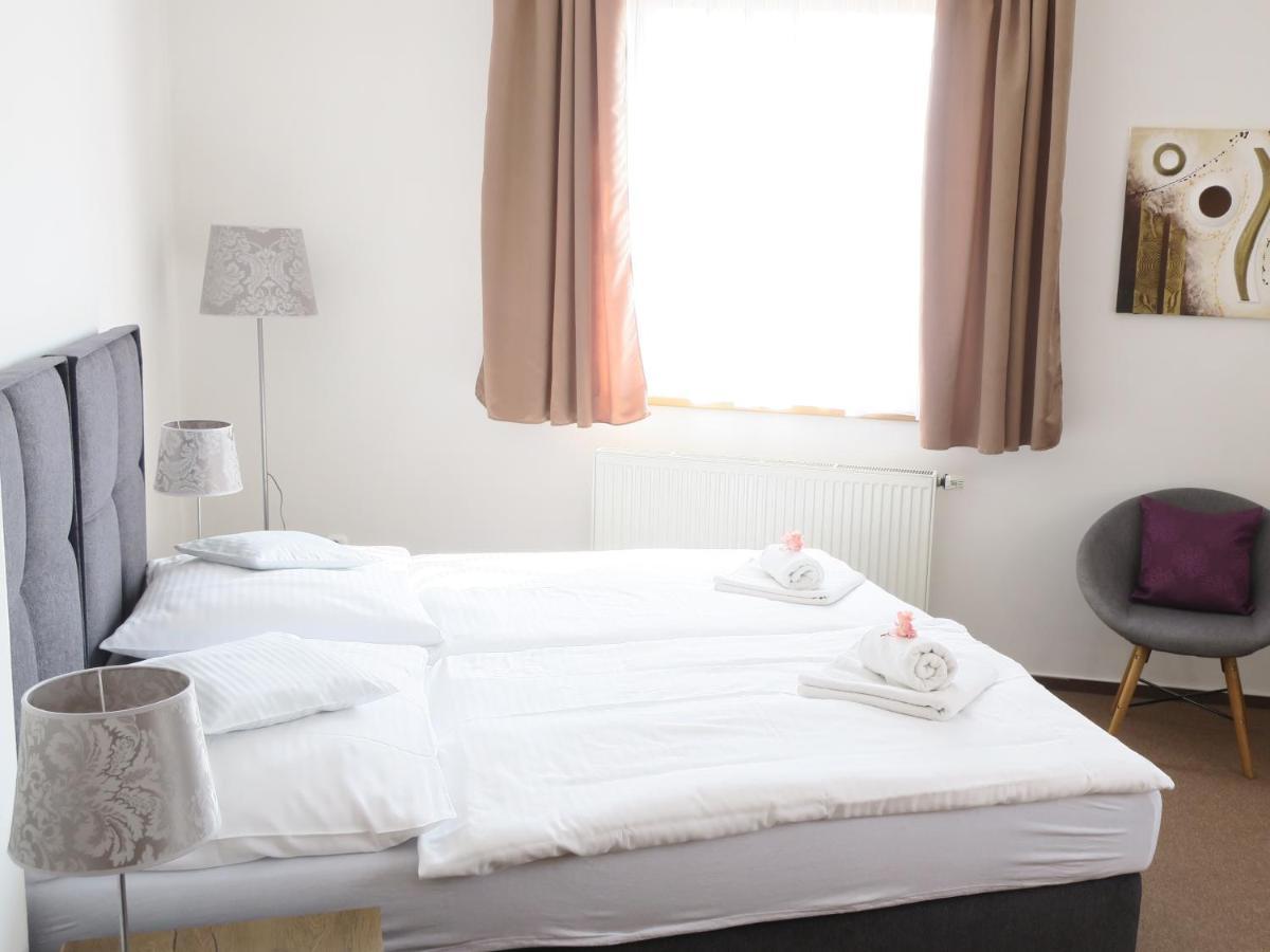 Hotel U Brany Uherský Brod Εξωτερικό φωτογραφία